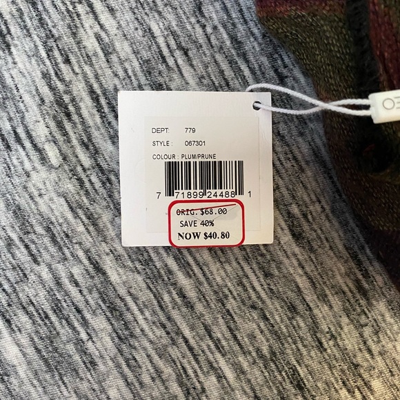 Scarf - Picture 3 of 3